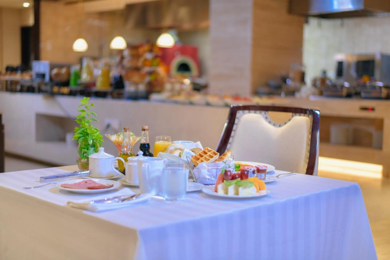 Bravia Hotel نيامي المظهر الخارجي الصورة